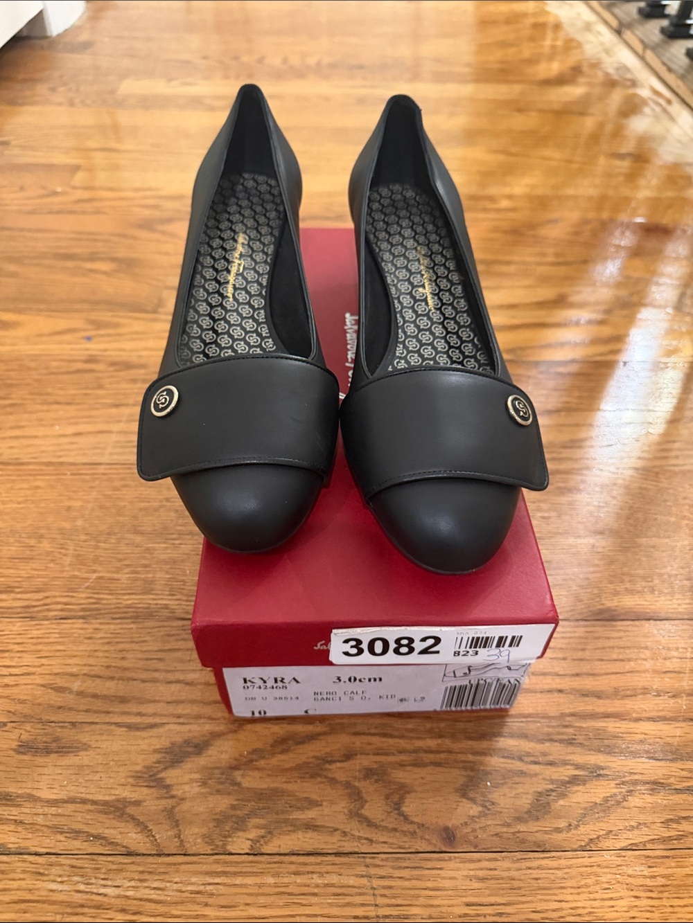 Salvatore Ferragamo Black Leather Rounded Toe Kitty Heels with Logo Accent